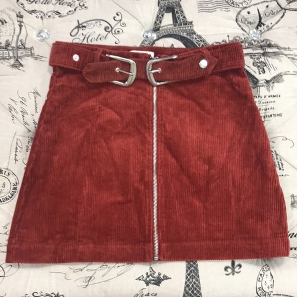 TOPSHOP Rust Corduroy Double Buckle Mini Skirt - Picture 3 of 7